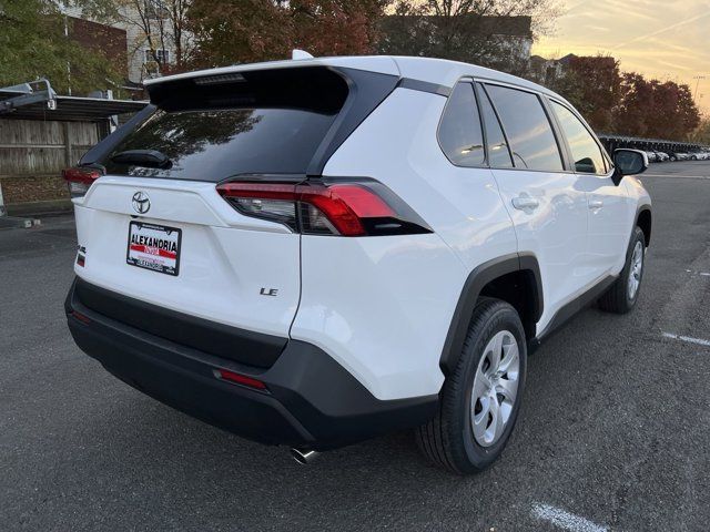 2024 Toyota RAV4 LE