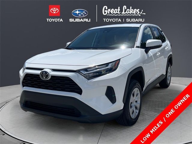 2024 Toyota RAV4 LE