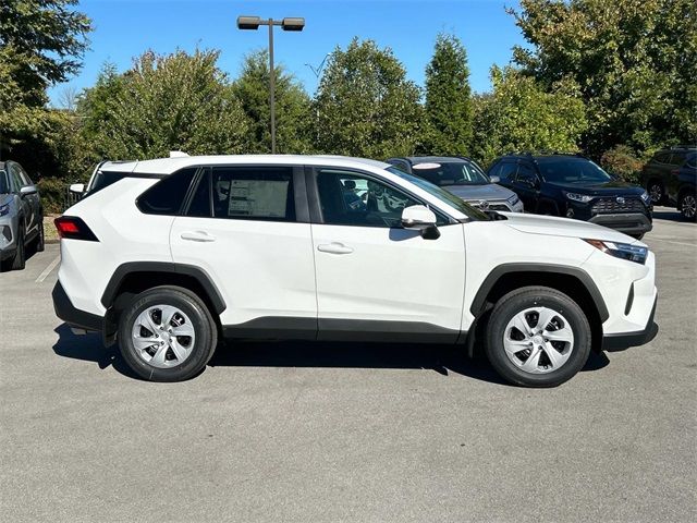 2024 Toyota RAV4 LE