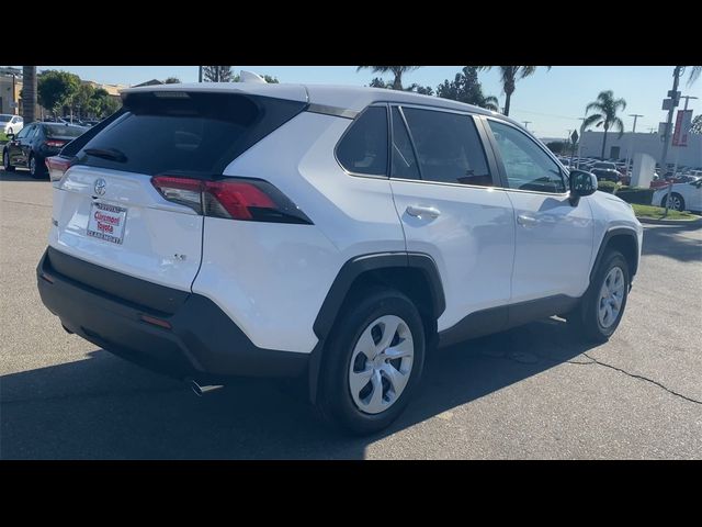 2024 Toyota RAV4 LE