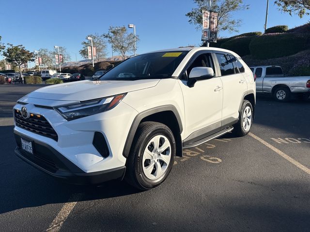 2024 Toyota RAV4 LE