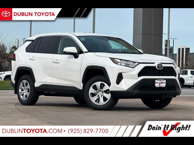 2024 Toyota RAV4 LE