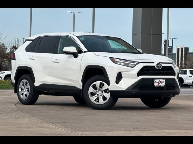 2024 Toyota RAV4 LE