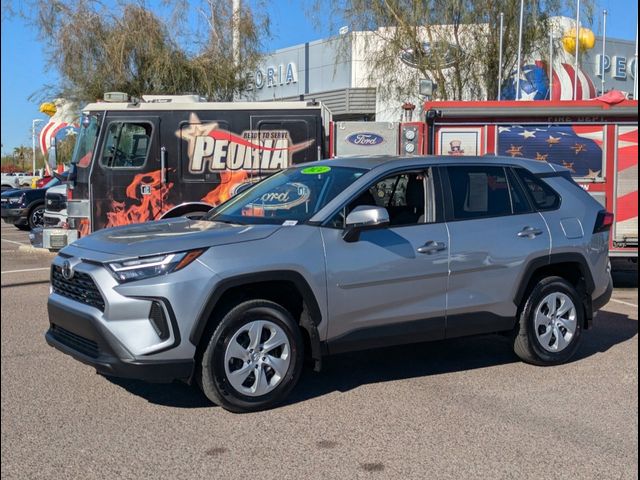 2024 Toyota RAV4 LE