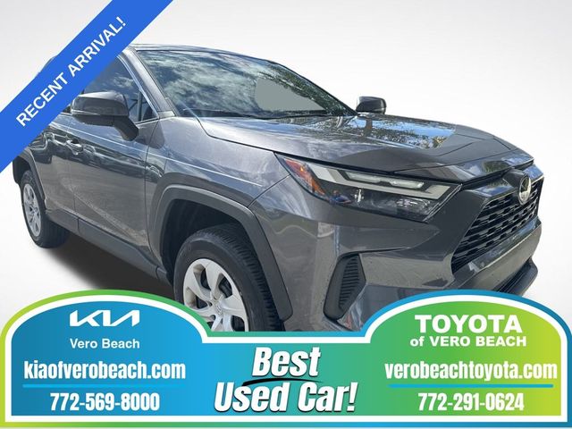 2024 Toyota RAV4 LE