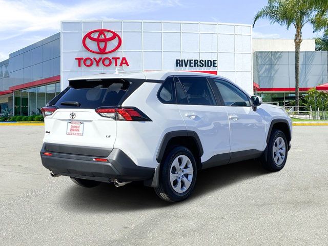 2024 Toyota RAV4 LE