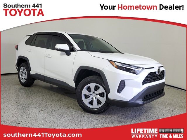 2024 Toyota RAV4 LE