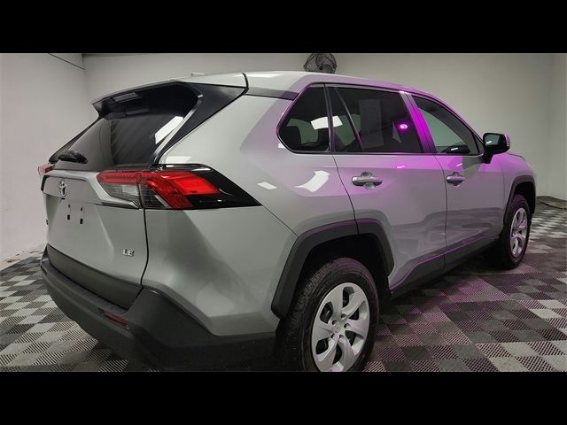 2024 Toyota RAV4 LE