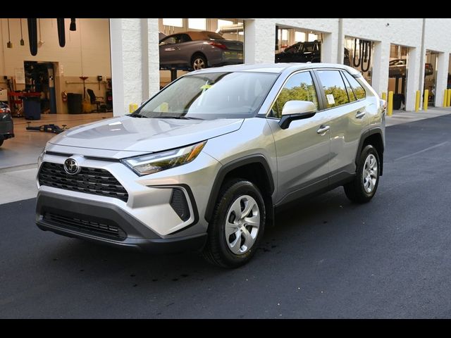 2024 Toyota RAV4 LE