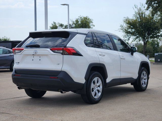 2024 Toyota RAV4 LE