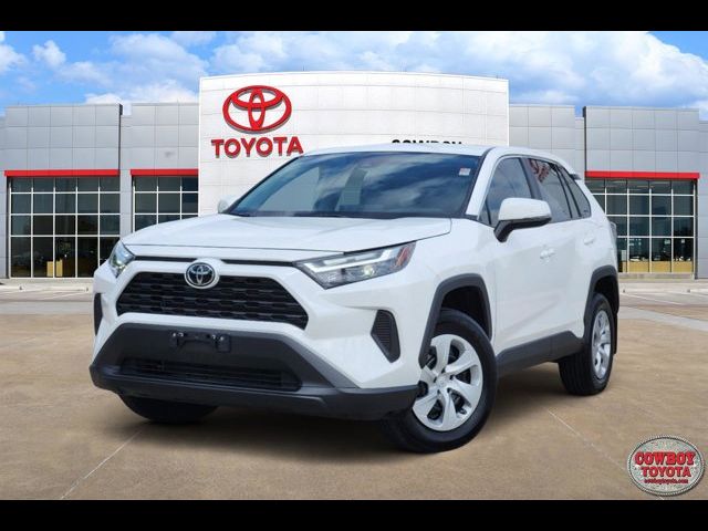 2024 Toyota RAV4 LE