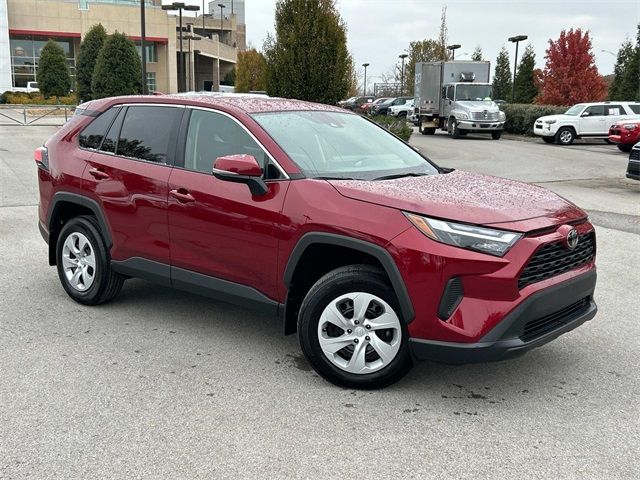 2024 Toyota RAV4 LE