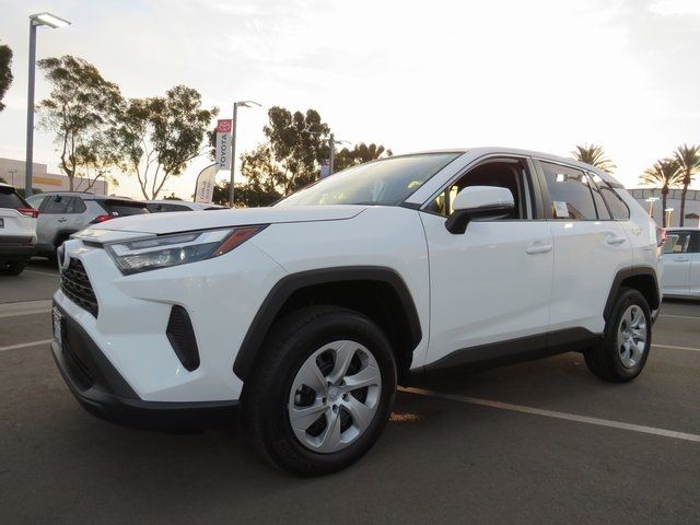 2024 Toyota RAV4 LE