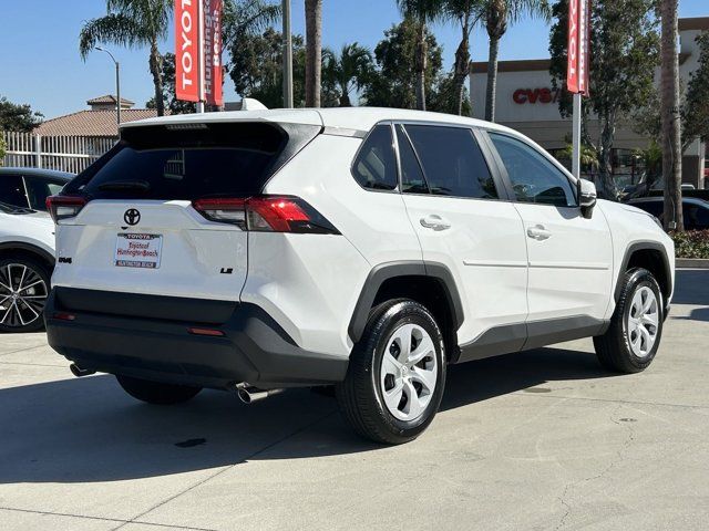 2024 Toyota RAV4 LE