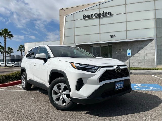 2024 Toyota RAV4 LE