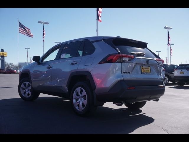 2024 Toyota RAV4 LE