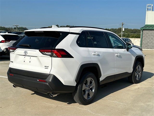 2024 Toyota RAV4 XLE