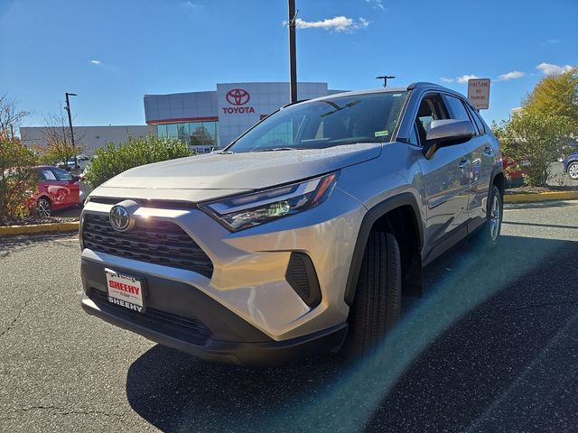 2024 Toyota RAV4 XLE