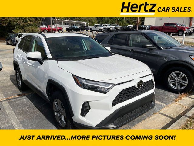 2024 Toyota RAV4 XLE