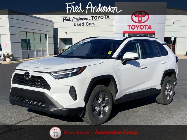 2024 Toyota RAV4 XLE