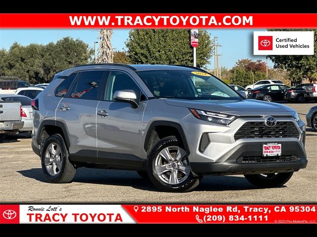 2024 Toyota RAV4 XLE