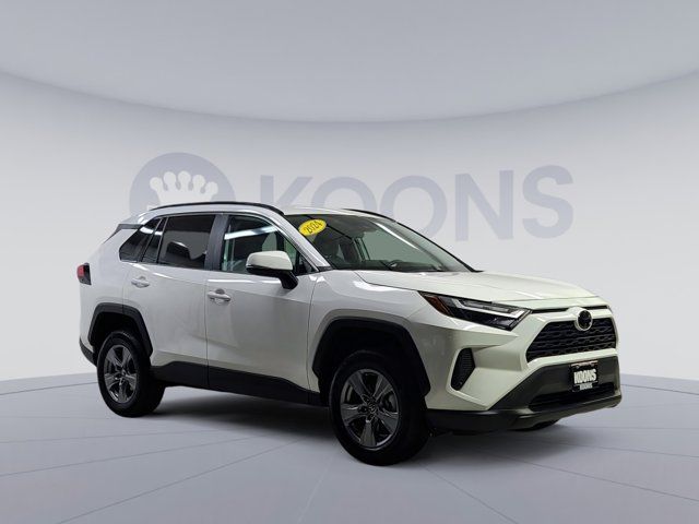 2024 Toyota RAV4 XLE