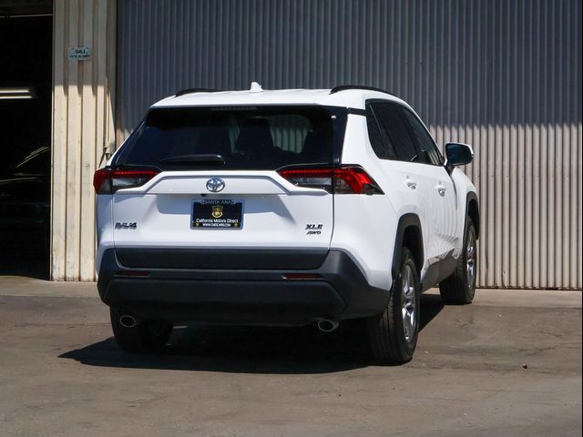 2024 Toyota RAV4 XLE