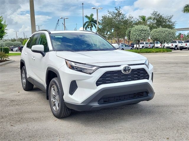 2024 Toyota RAV4 XLE