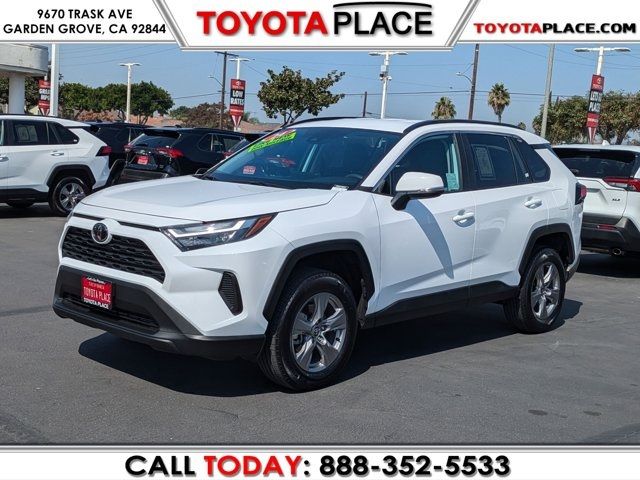 2024 Toyota RAV4 XLE