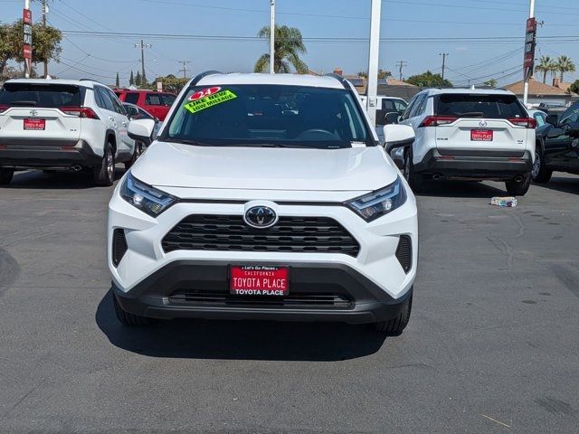 2024 Toyota RAV4 XLE