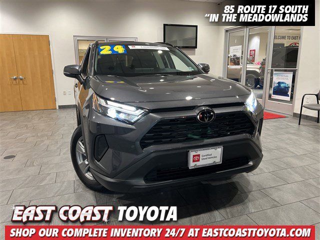 2024 Toyota RAV4 XLE