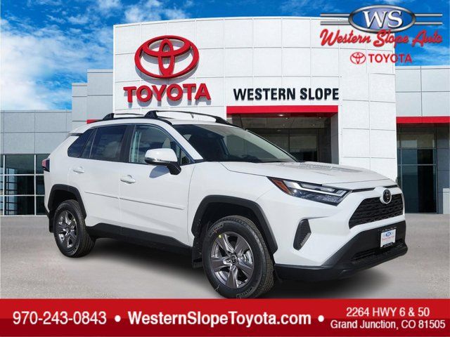 2024 Toyota RAV4 XLE