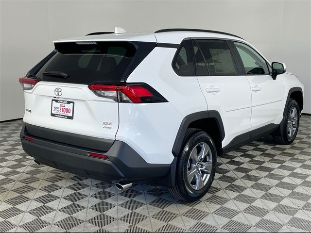 2024 Toyota RAV4 XLE