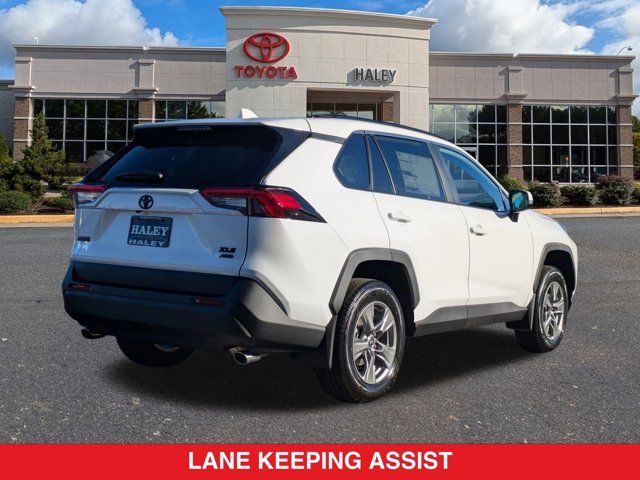 2024 Toyota RAV4 XLE