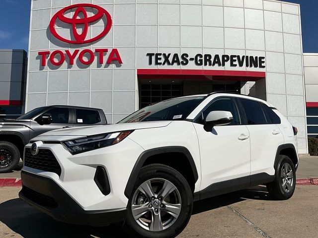 2024 Toyota RAV4 XLE