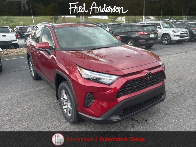 2024 Toyota RAV4 XLE