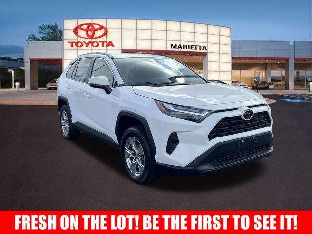 2024 Toyota RAV4 XLE