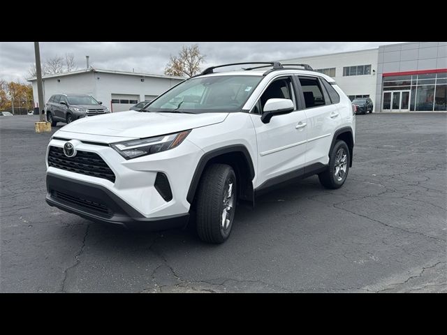 2024 Toyota RAV4 XLE