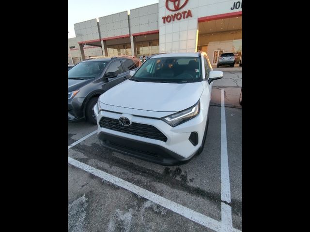 2024 Toyota RAV4 XLE