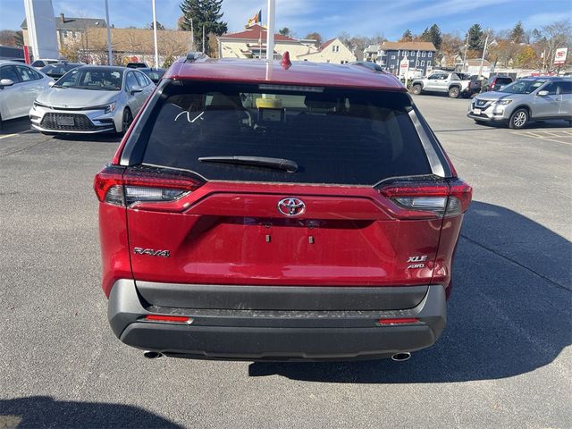 2024 Toyota RAV4 XLE