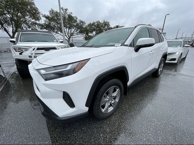 2024 Toyota RAV4 XLE