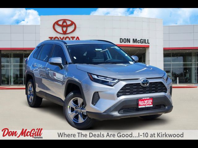 2024 Toyota RAV4 XLE