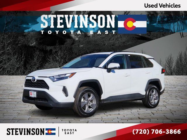 2024 Toyota RAV4 XLE