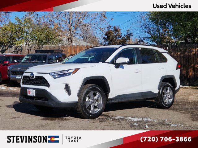 2024 Toyota RAV4 XLE