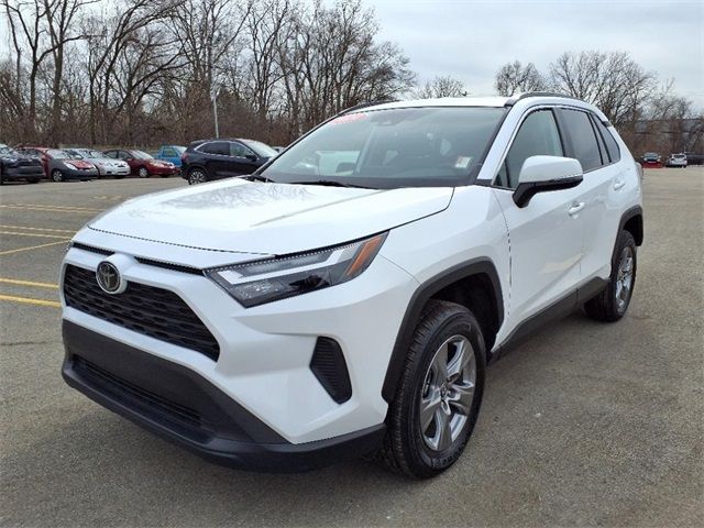 2024 Toyota RAV4 XLE