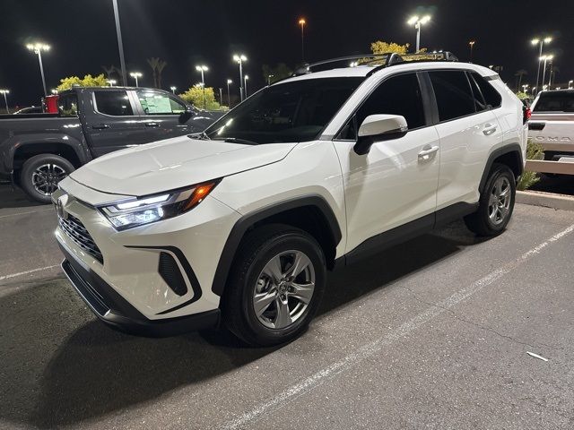 2024 Toyota RAV4 XLE