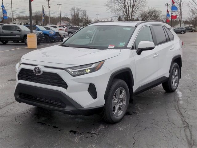 2024 Toyota RAV4 XLE