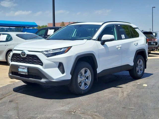 2024 Toyota RAV4 XLE