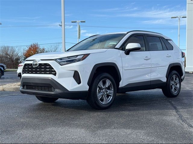 2024 Toyota RAV4 XLE