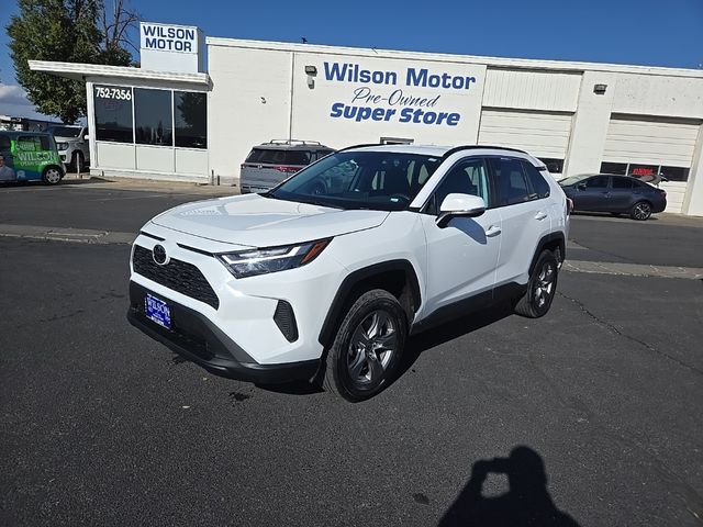 2024 Toyota RAV4 XLE